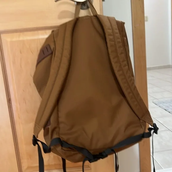 Patagonia Tan Backpack - Picture 3 of 9
